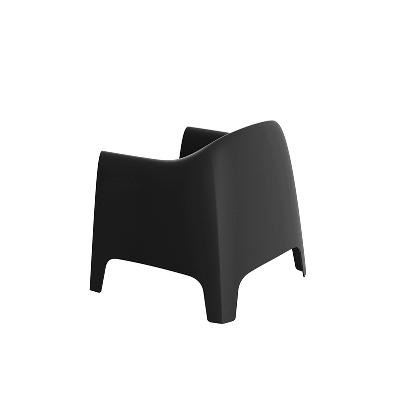 Solid lounge chair