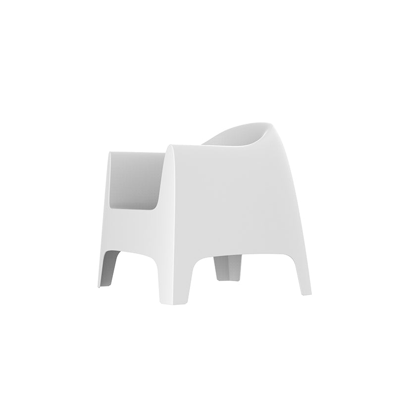 Solid lounge chair
