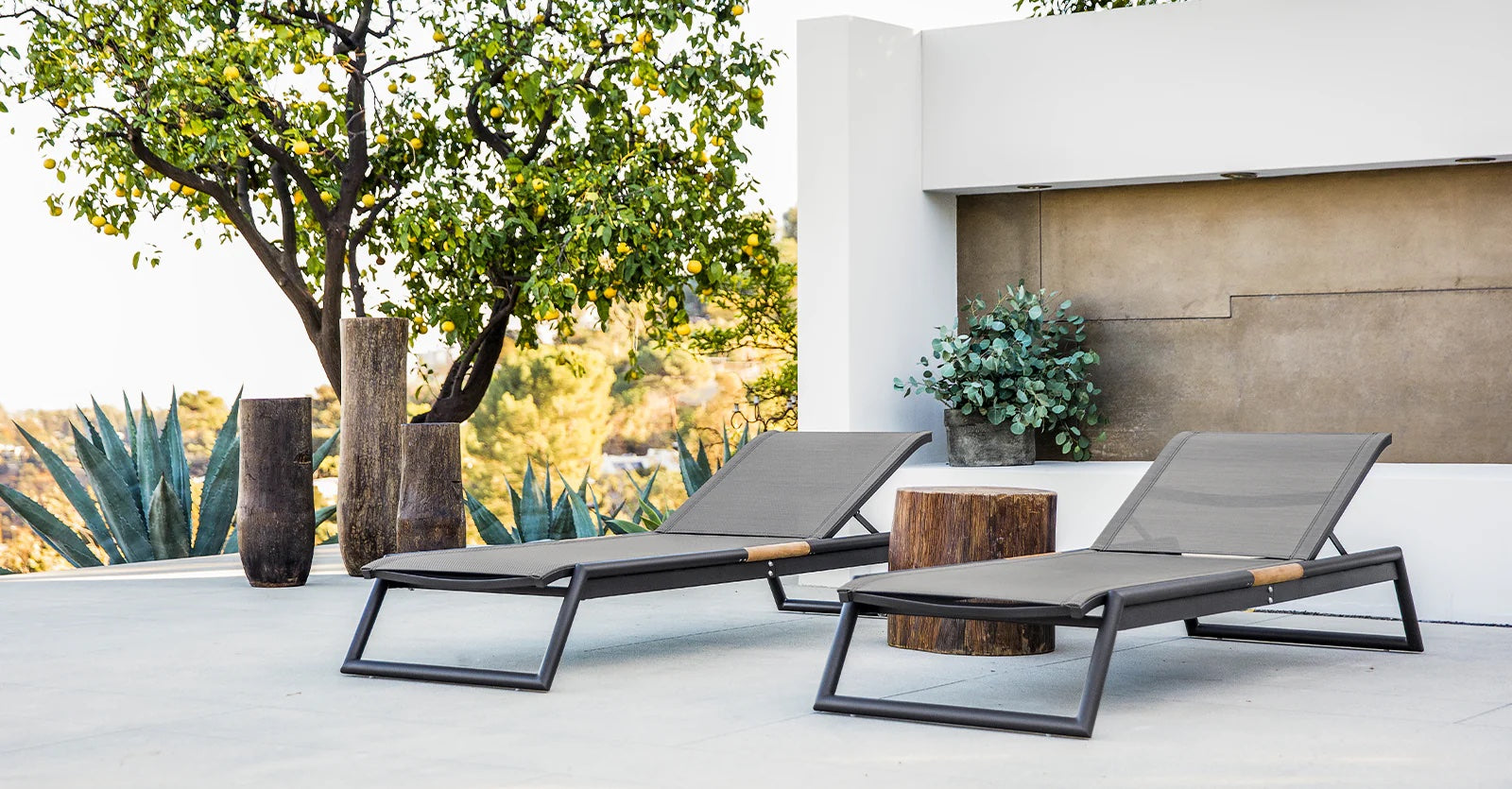 BREEZE STACKING SUN LOUNGE ALUMINUM