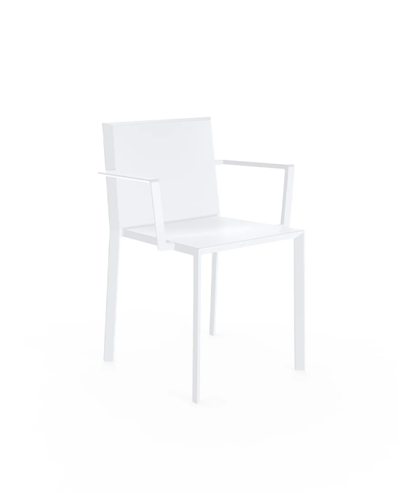 Quartz chair with arms
