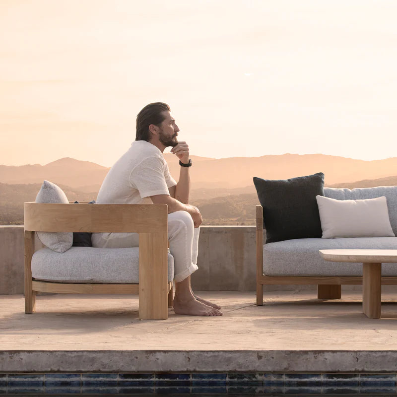 VICTORIA LOUNGE CHAIR TEAK WOOD