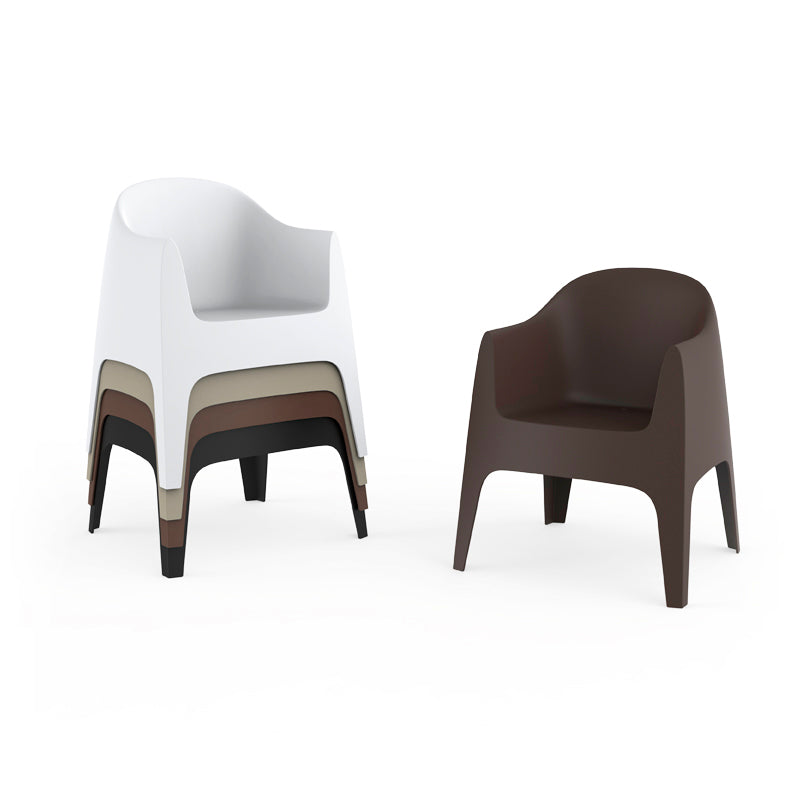 Solid armchair