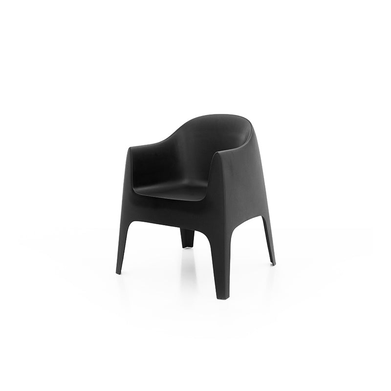 Solid armchair