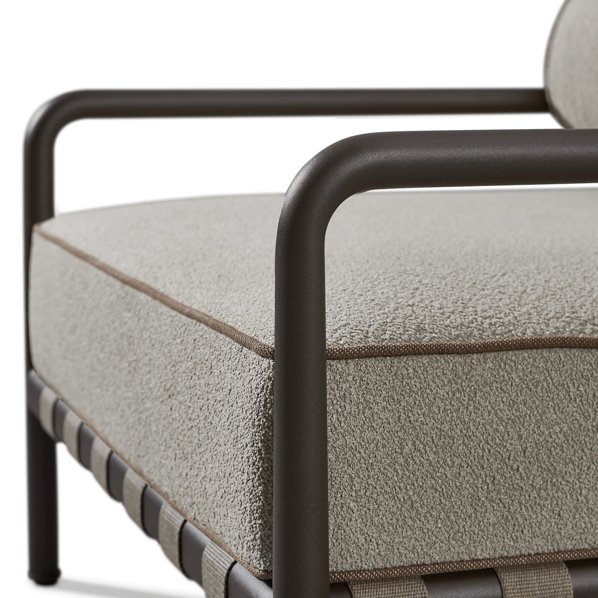 PARKER LOUNGE CHAIR