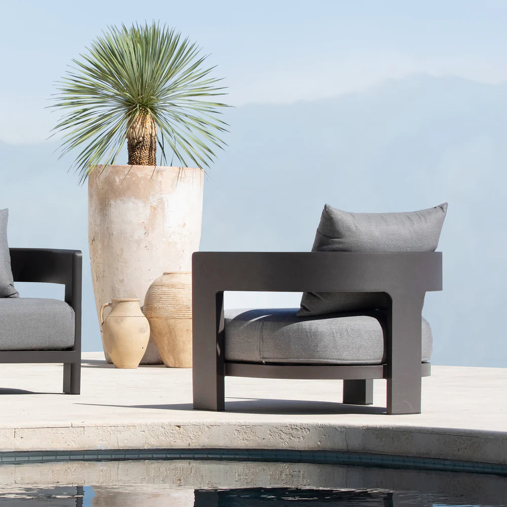 VICTORIA LOUNGE CHAIR ALUMINUM ASTEROID